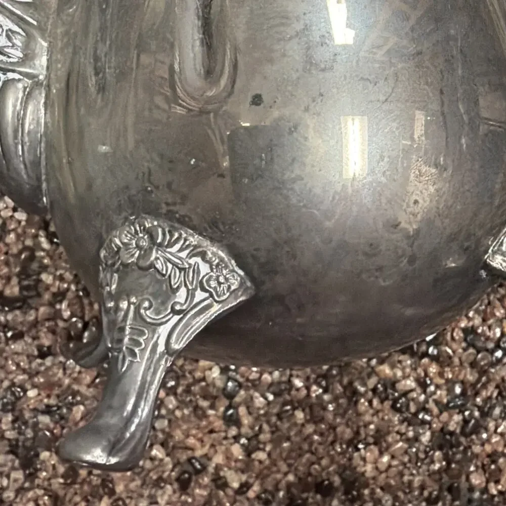 Vintage International Silver Co. 10